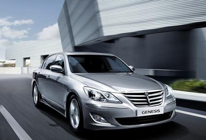 هيونداي جينيسيس متوفرة بمحرك 3.8GDI ونظام ملاحي جديد